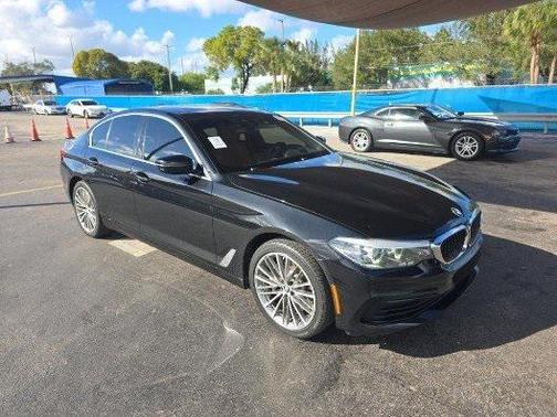 2020 BMW 530 530i