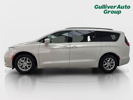 Luxury White Pearlcoat 2021 Chrysler Pacifica Touring