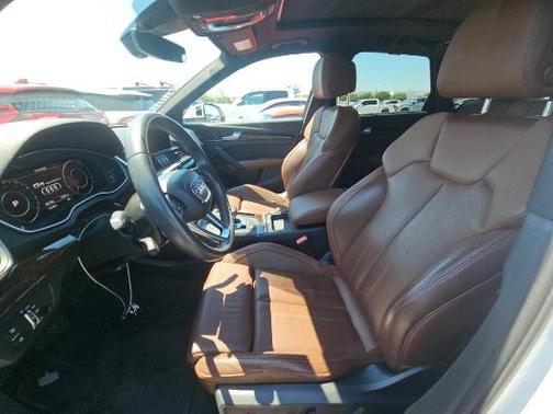Ibis White 2018 Audi Q5 2.0T Tech Premium
