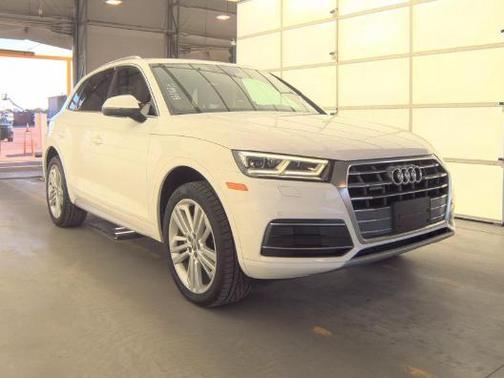Ibis White 2018 Audi Q5 2.0T Tech Premium