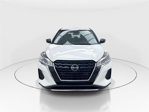 2022 Nissan Kicks S