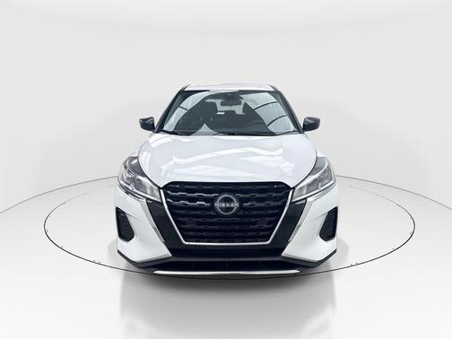 2022 Nissan Kicks S