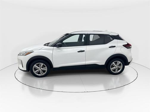 2022 Nissan Kicks S
