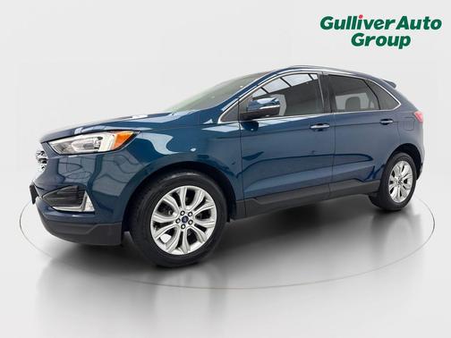 Green Metallic 2020 Ford Edge Titanium