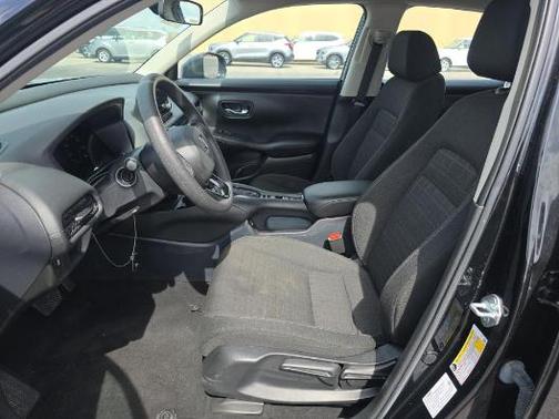 Crystal Black Pearl 2023 Honda HR-V LX