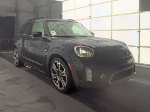 Midnight Black Metallic 2022 MINI Countryman Cooper S