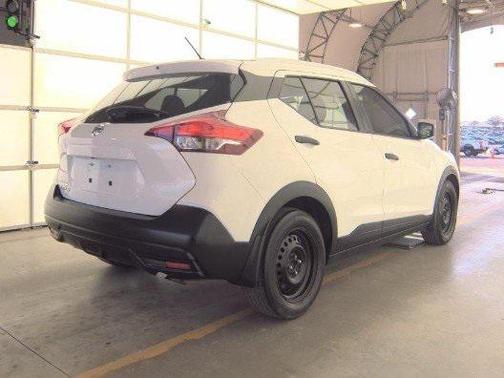 2019 Nissan Kicks S