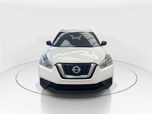 2019 Nissan Kicks S
