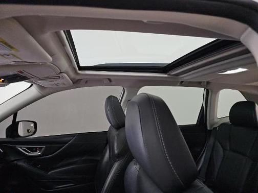 Crystal White Pearl 2019 Subaru Forester Limited