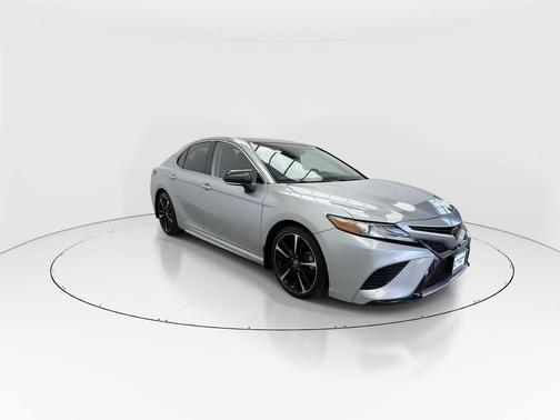 Celestial Silver Metallic 2019 Toyota Camry XSE