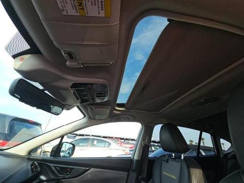 Crystal White Pearl 2021 Subaru Crosstrek Sport