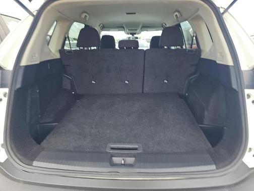 Glacier White 2023 Nissan Rogue S