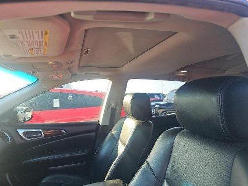 2015 Nissan Pathfinder Platinum