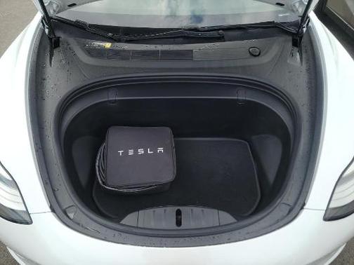 Pearl White Multi-Coat 2018 Tesla Model 3 Long Range