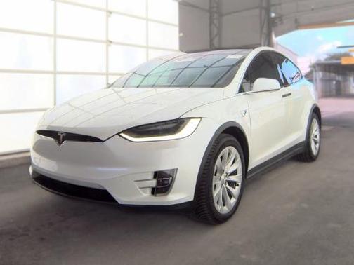 Pearl White Multi-Coat 2019 Tesla Model X Long Range