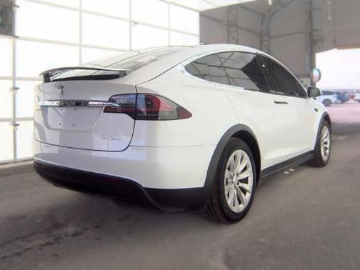 Pearl White Multi-Coat 2019 Tesla Model X Long Range