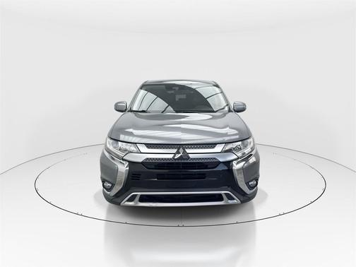 2020 Mitsubishi Outlander SE