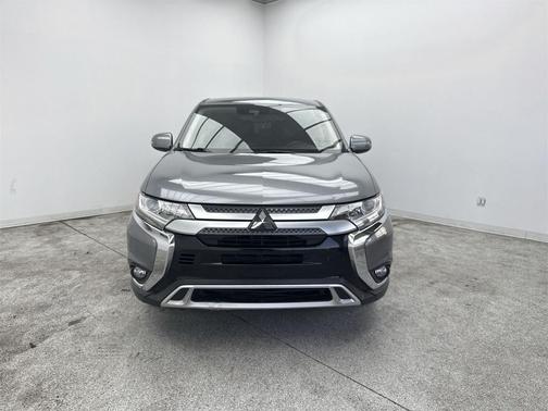 2020 Mitsubishi Outlander SE