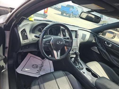 2018 INFINITI Q60 3.0T LUXE