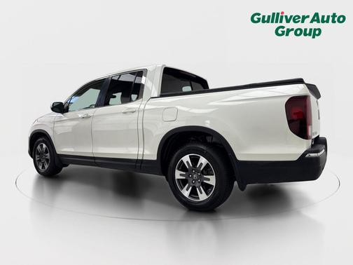 White Diamond Pearl 2019 Honda Ridgeline RTL
