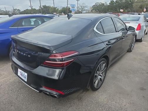 2022 Genesis G70 2.0T RWD