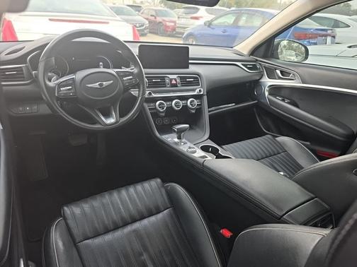 2022 Genesis G70 2.0T RWD