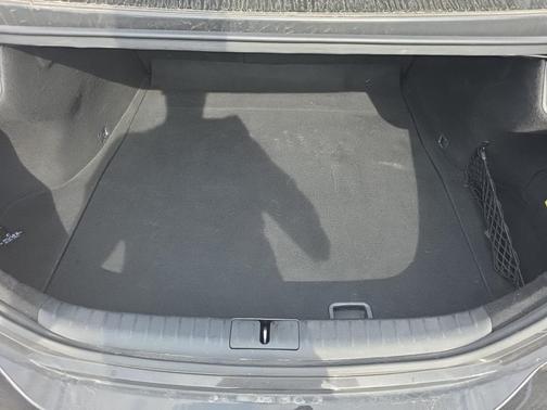 2022 Genesis G70 2.0T RWD