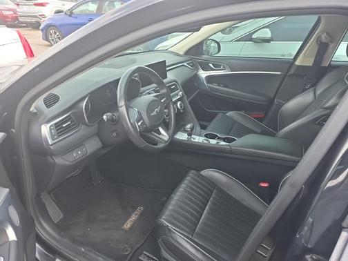 2022 Genesis G70 2.0T RWD