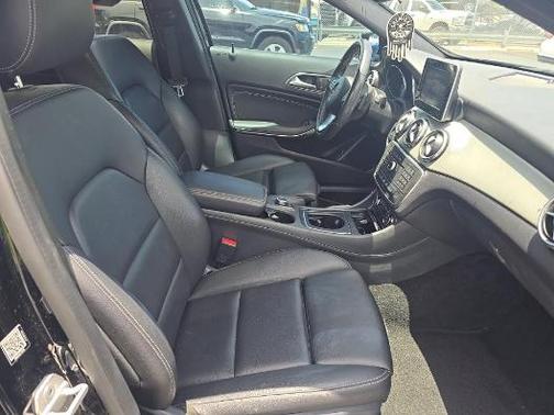 Night Black 2017 Mercedes-Benz GLA 250 Base