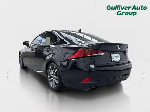 Obsidian 2020 Lexus IS 300 Base