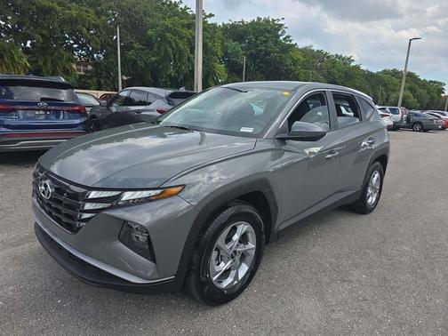 2024 Hyundai TUCSON SE