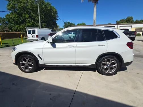 Mineral White Metallic 2021 BMW X3 xDrive30i