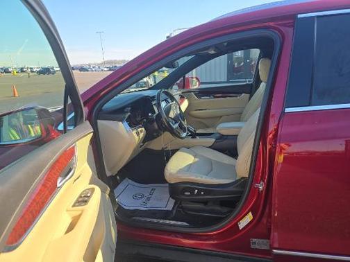 Red Horizon Tintcoat 2019 Cadillac XT5 Luxury