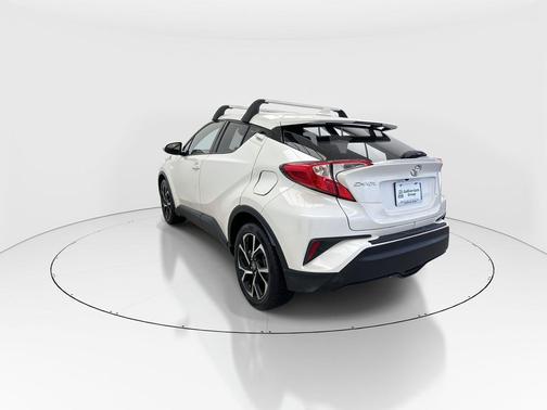 2021 Toyota C-HR XLE