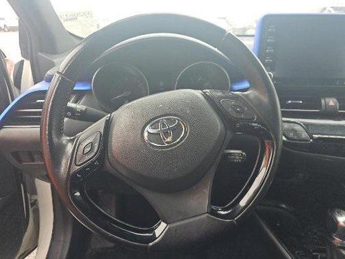 2021 Toyota C-HR XLE