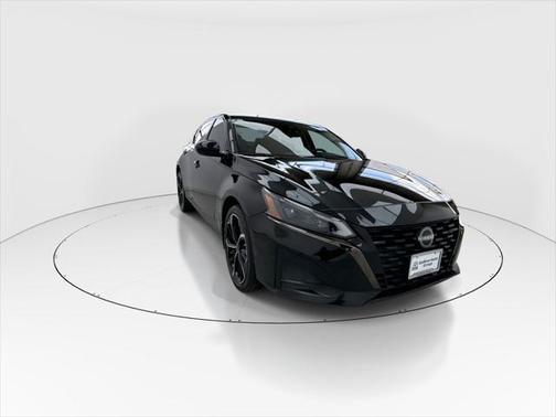 2023 Nissan Altima SR Intelligent AWD