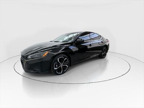 2023 Nissan Altima SR Intelligent AWD