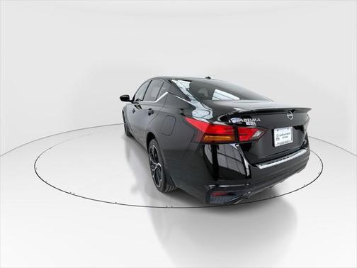 2023 Nissan Altima SR Intelligent AWD