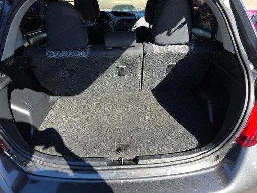 2015 Toyota Yaris LE