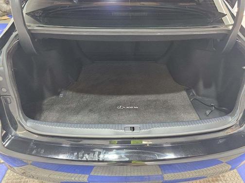 Obsidian 2016 Lexus IS 200t Base