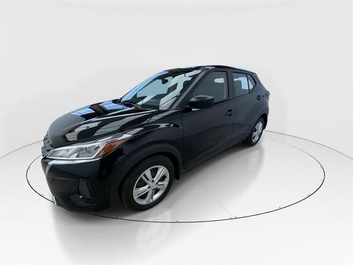 2022 Nissan Kicks S