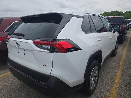 Ice Cap 2023 Toyota RAV4 LE