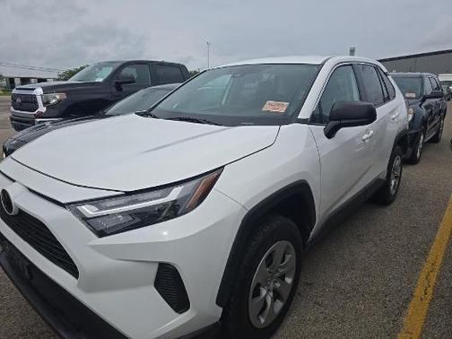 Ice Cap 2023 Toyota RAV4 LE