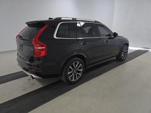 2019 Volvo XC90 T5 Momentum