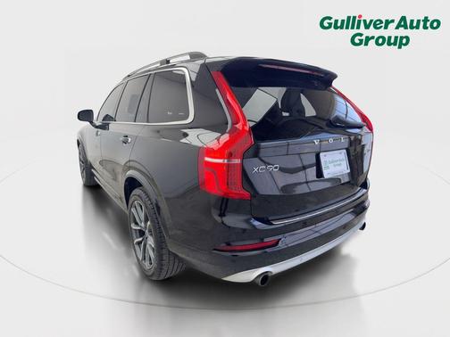 2019 Volvo XC90 T5 Momentum