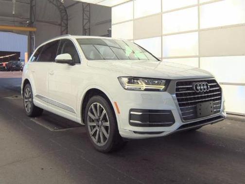 Carrara White 2019 Audi Q7 45 Premium Plus