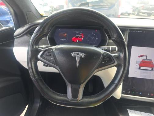 Obsidian Black Metallic 2018 Tesla Model X 75D