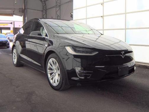 Obsidian Black Metallic 2018 Tesla Model X 75D