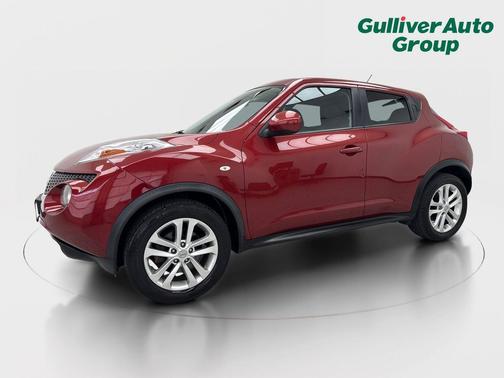 Cayenne Red Metallic 2012 Nissan Juke SV