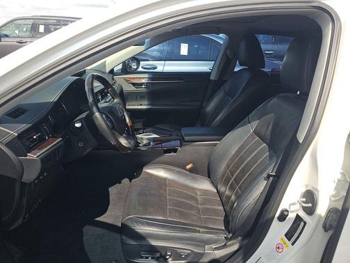 Eminent White Pearl 2017 Lexus ES 350 Base